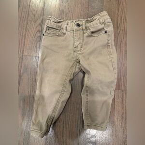 Hudson Jeans Toddler Khaki Pants in Beige Size 18M
